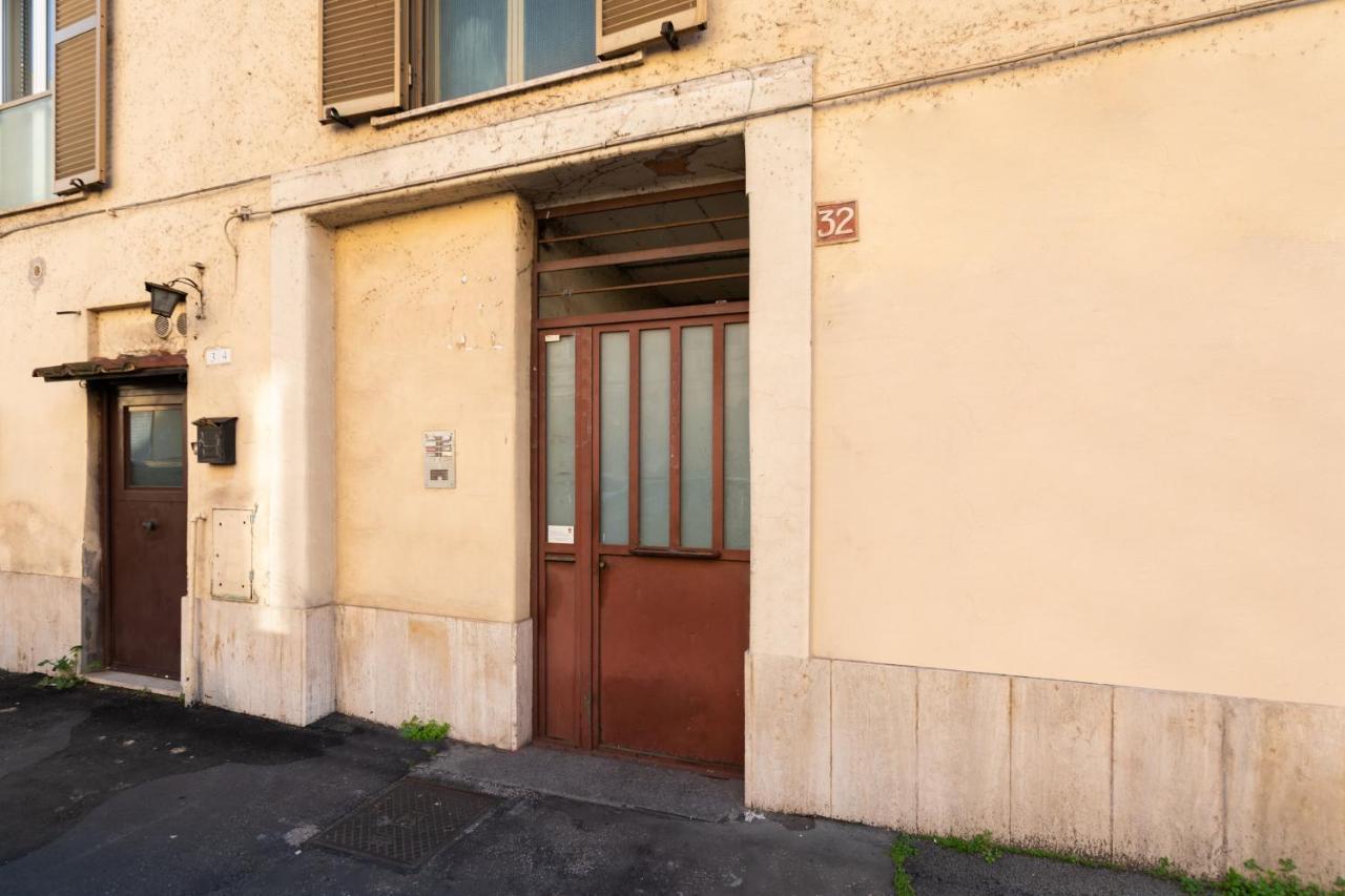 Bright And Comfy Terraced Apartment In Trastevere Rom Exteriör bild