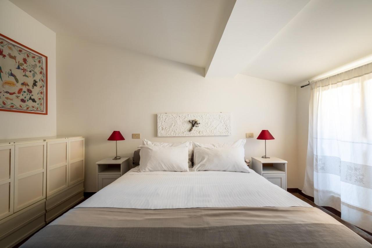 Bright And Comfy Terraced Apartment In Trastevere Rom Exteriör bild